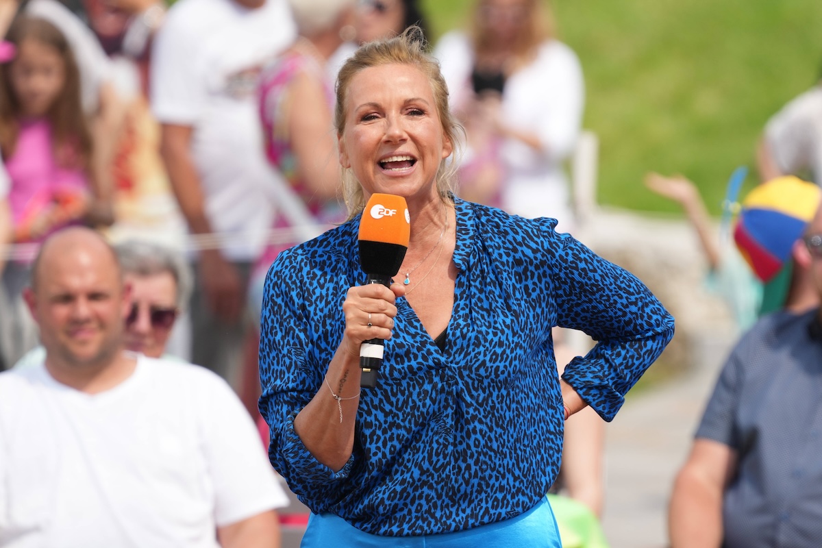 ZDF-Fernsehgarten Andrea Kiwi Kiewel in der Unterhaltungsshow ZDF Fernsehgarten am 21.05.2023 in Mainz. Mainz ZDF Fernsehgarten Rheinland-Pfalz *** ZDF Fernsehgarten Andrea Kiwi Kiewel in the entertainment show ZDF Fernsehgarten on 21 05 2023 in Mainz Mainz ZDF Fernsehgarten Rheinland Pfalz