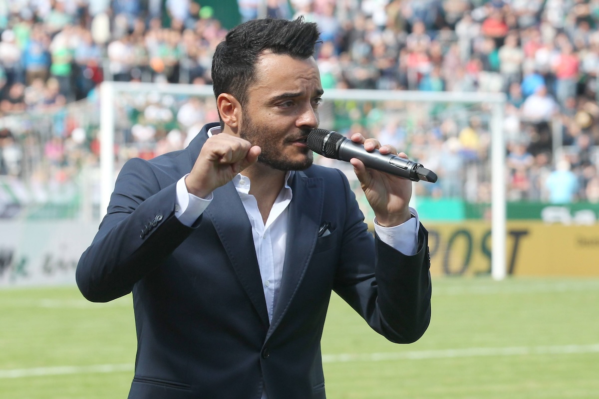 1. Runde DFB-Pokal , zwischen dem Regionalligisten FC Homburg (gruen) und dem Bundesligisten Borussia MË†nchengladbach (weiss) am 16.08.2014 im Waldstadion . Im Bild Giovanni Zarrella . 1 Round DFB Cup between the Regionalligisten FC Homburg Gruen and the Bundesliga Borussia Moenchengladbach White at 16 08 2014 in Waldstadion in Picture Giovanni Zarrella