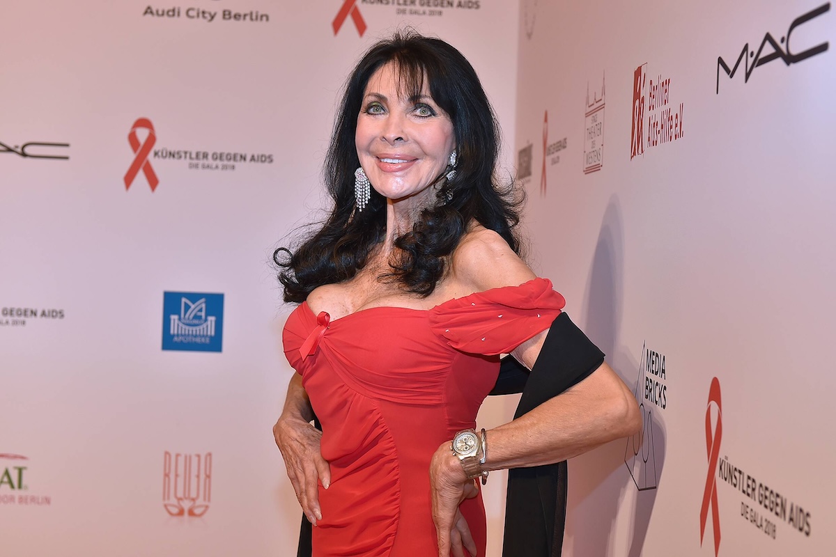 18 Kuenster gegen Aids, die Gala 2018 Dunja Rajter Ankunft zur 18. Kuenstler gegen AIds Gala im Theater des Westens in Berlin am 19.11.2018 *** 18 Artists against Aids the Gala 2018 Dunja Rajter Arrival to the 18 Artists against Aids Gala at the Theater des Westens in Berlin on 19 11 2018