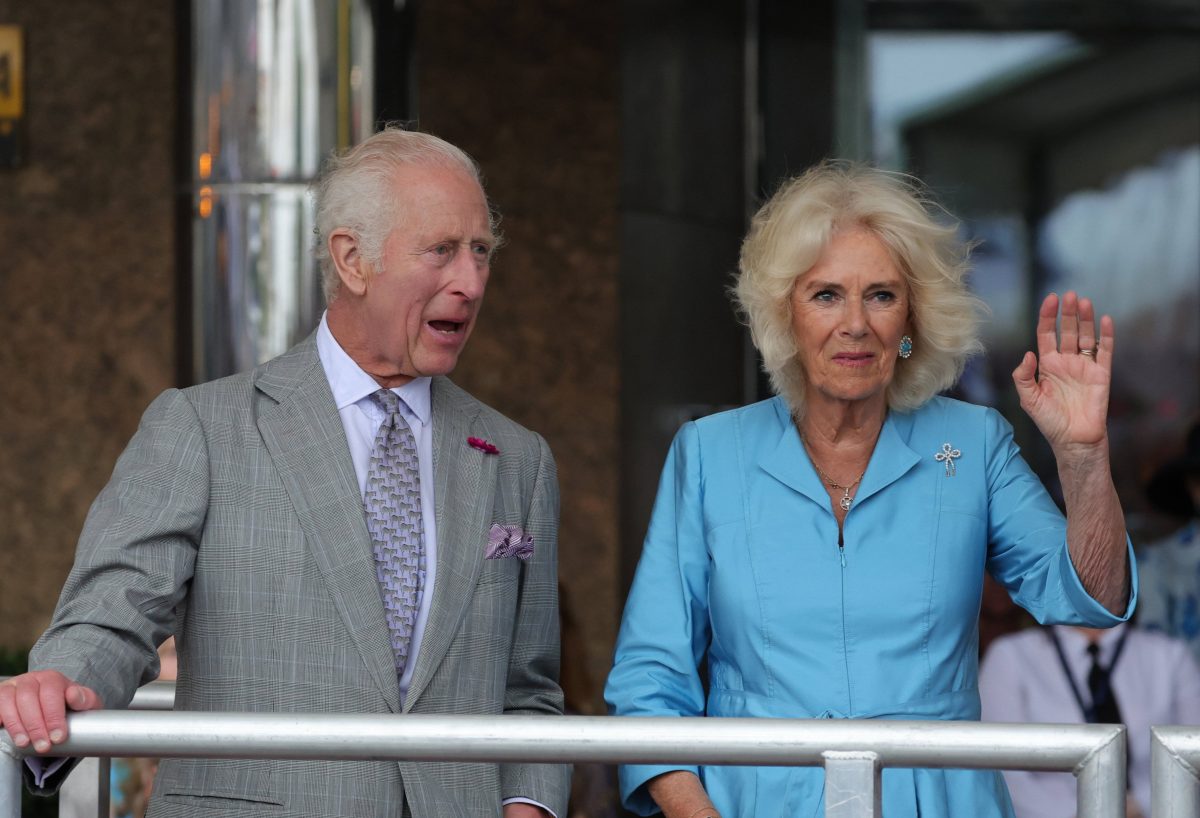 Eigentlich hatten KÃ¶nig Charles III. und Camilla einen freudigen Besuch auf der Kanalinsel Jersey geplant. Doch dann kam alles anders...