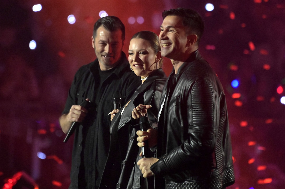 Joelina Drews, Achim Petry und Lucas Cordalis in der TV-Show Schlagerchampions - Das groÃŸe Fest der Besten 2024 im Velodrom. Berlin, 13.01.2024