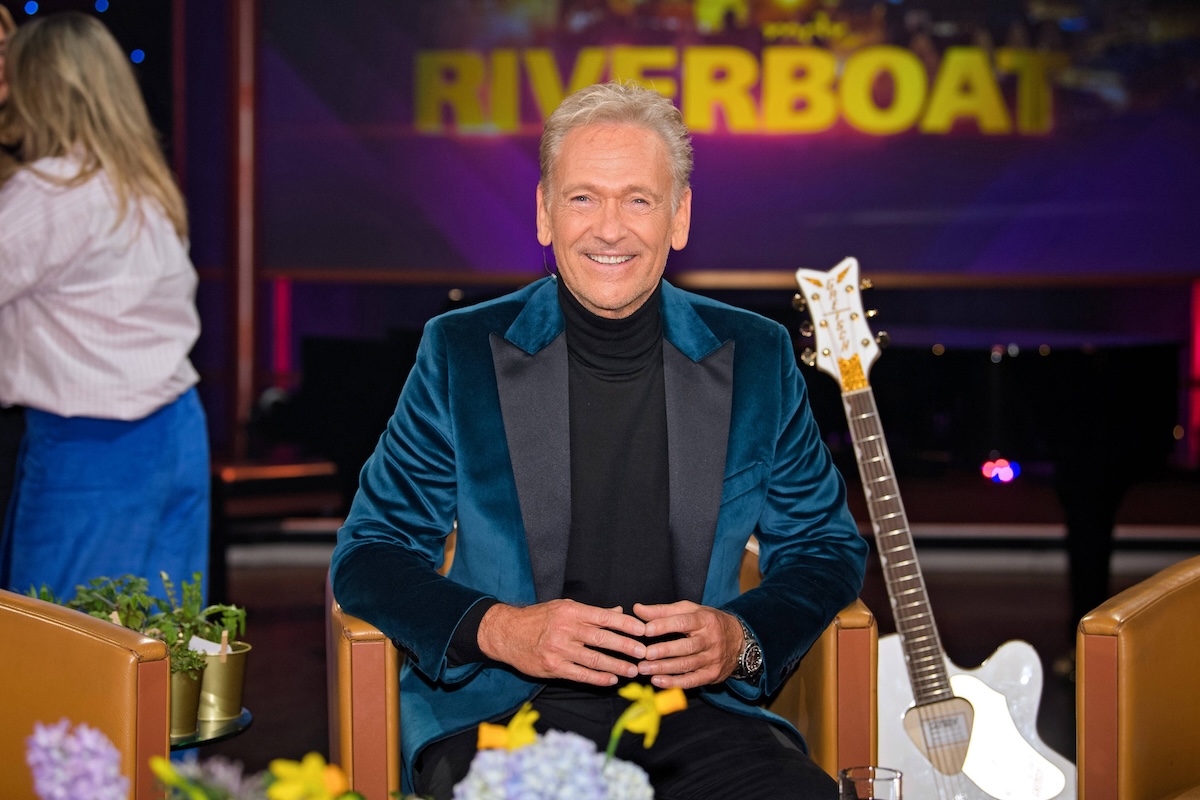 MDR - Riverboat. Sâ€°nger Olaf Berger anlâ€°ï¬‚lich der Aufzeichnung der MDR - Talkshow Riverboat am 15.03.2024 in der Mediacity Leipzig. 20240315ADO0022 *** MDR Riverboat singer Olaf Berger on the occasion of the recording of the MDR talk show Riverboat on 15 03 2024 at Mediacity Leipzig 20240315ADO0022