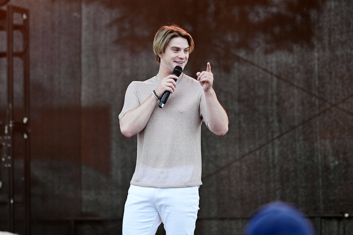 Vincent Gross beim Radio Schlagerparadies Sommer Open Air 2024 im Messepark. LË†bau, 23.06.2024 *** Vincent Gross at the Radio Schlagerparadies Summer Open Air 2024 at Messepark LË†bau, 23 06 2024 Foto:xM.xWehnertx/xFuturexImagex schlagerparadies_4674