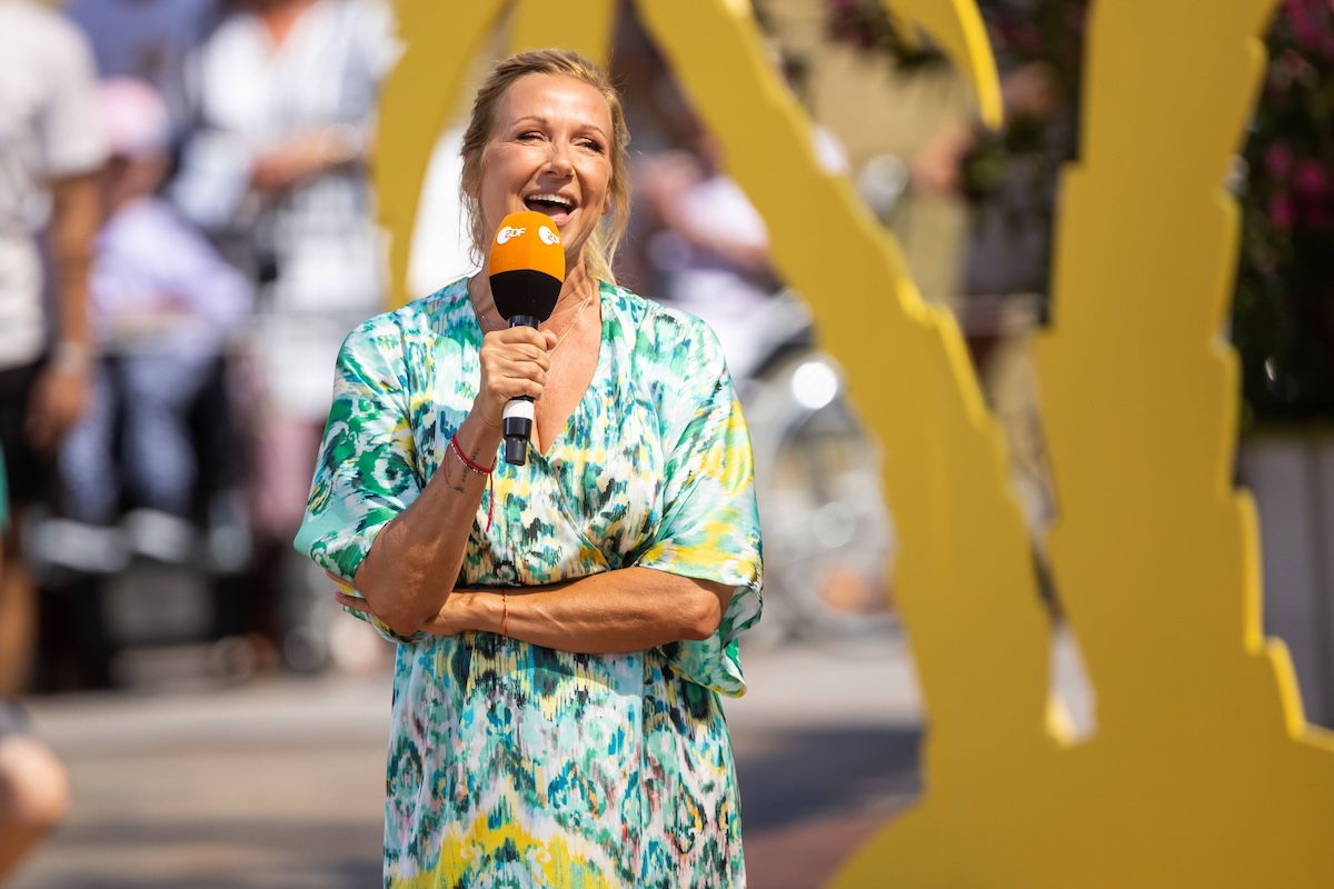 Mainz ZDF Fernsehgarten, 17.07.2022 Andrea Kiewel, ZDF Fernsehgarten, 17.07.2022 *** Mainz ZDF TV Garden, 17 07 2022 Andrea Kiewel, ZDF TV Garden, 17 07 2022 Copyright: xNeisx/xEibner-Pressefotox