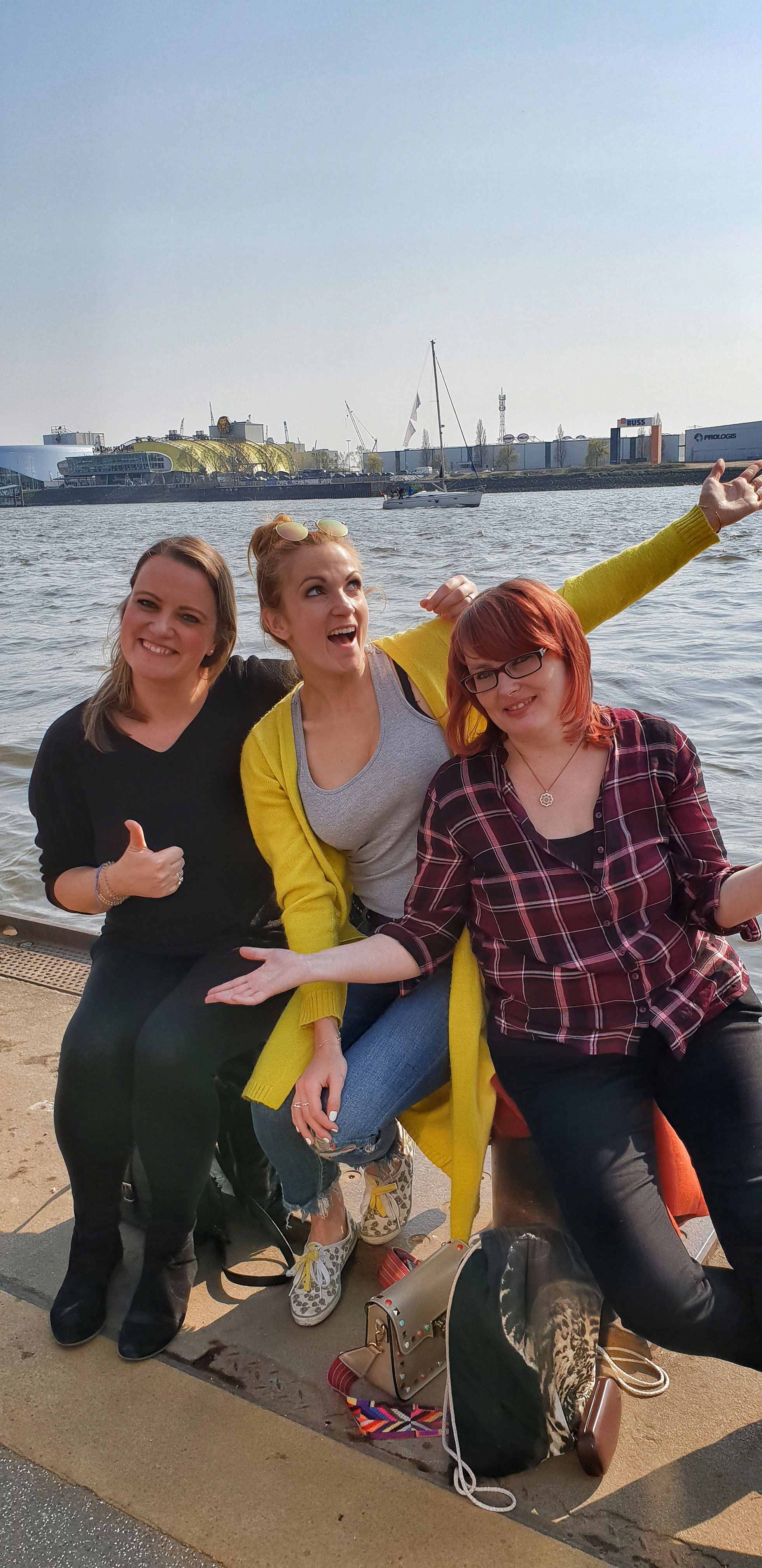 Anni mit Nicole & Tanja