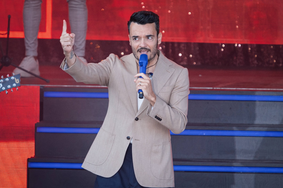 Entertainer und Sâ€°nger Giovanni Zarrella tritt mit seiner Show Eine italienische Sommernacht in den Gâ€°rten der Welt auf. 13.6.2024, Berlin, Deutschland *** Entertainer and singer Giovanni Zarrella performs his show An Italian Summer Night in the Gardens of the World 13 6 2024, Berlin, Germany kreativmedia_zarrella_2