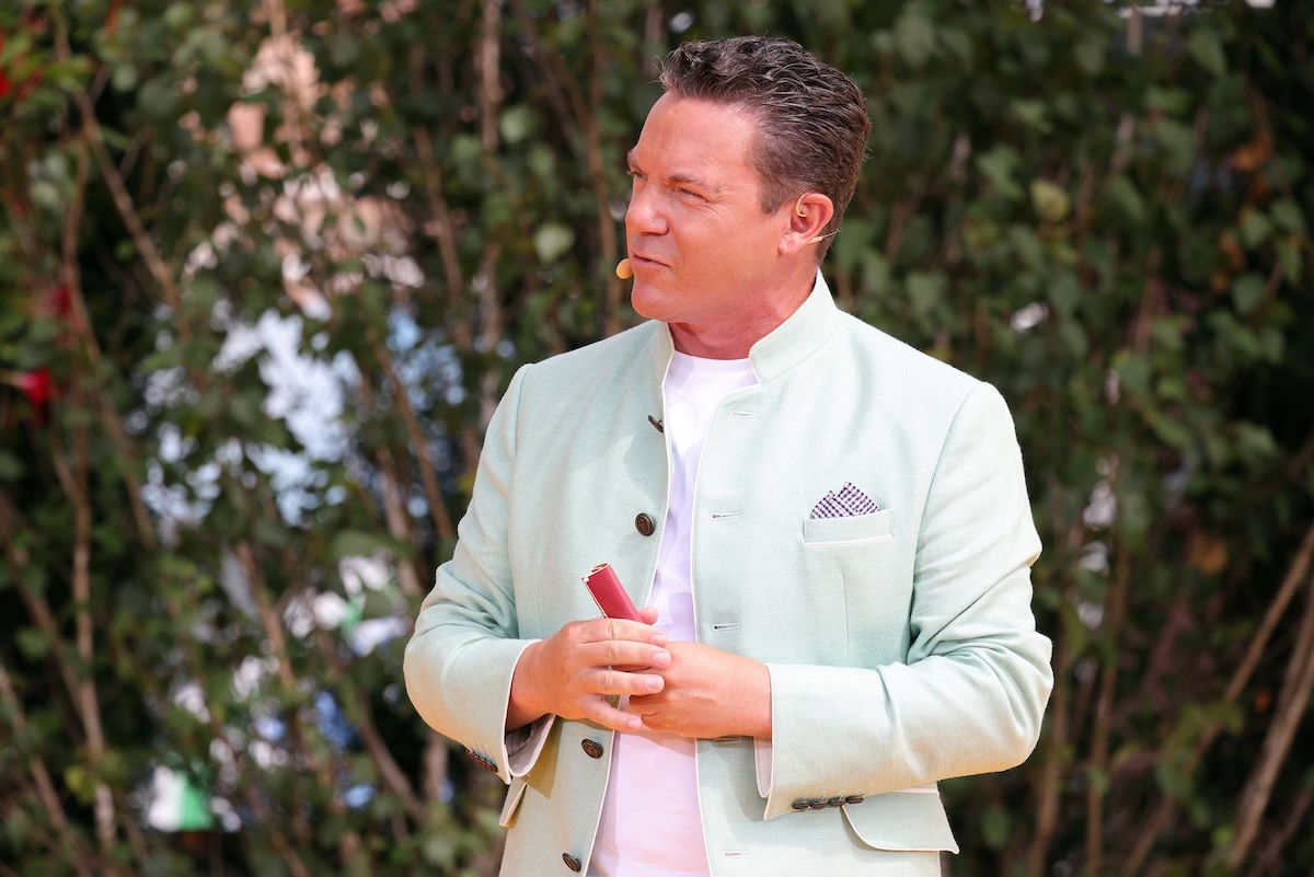 Stefan Mross - Immer wieder sonntags 2024, Folge 06 Stefan Mross. ARD-Unterhaltungsshow Immer wieder sonntags. TV-Aufzeichnung und Live-â€¹bertragung vom 21.07.2024 aus dem Wasserpark Rulantica, Rust. Baden-WÂ¸rttemberg, Deutschland. *** Stefan Mross Immer wieder sonntags 2024, Episode 06 Stefan Mross ARD entertainment show Immer wieder sonntags TV recording and live broadcast from 21 07 2024 from the water park Rulantica, Rust Baden WÂ¸rttemberg, Germany