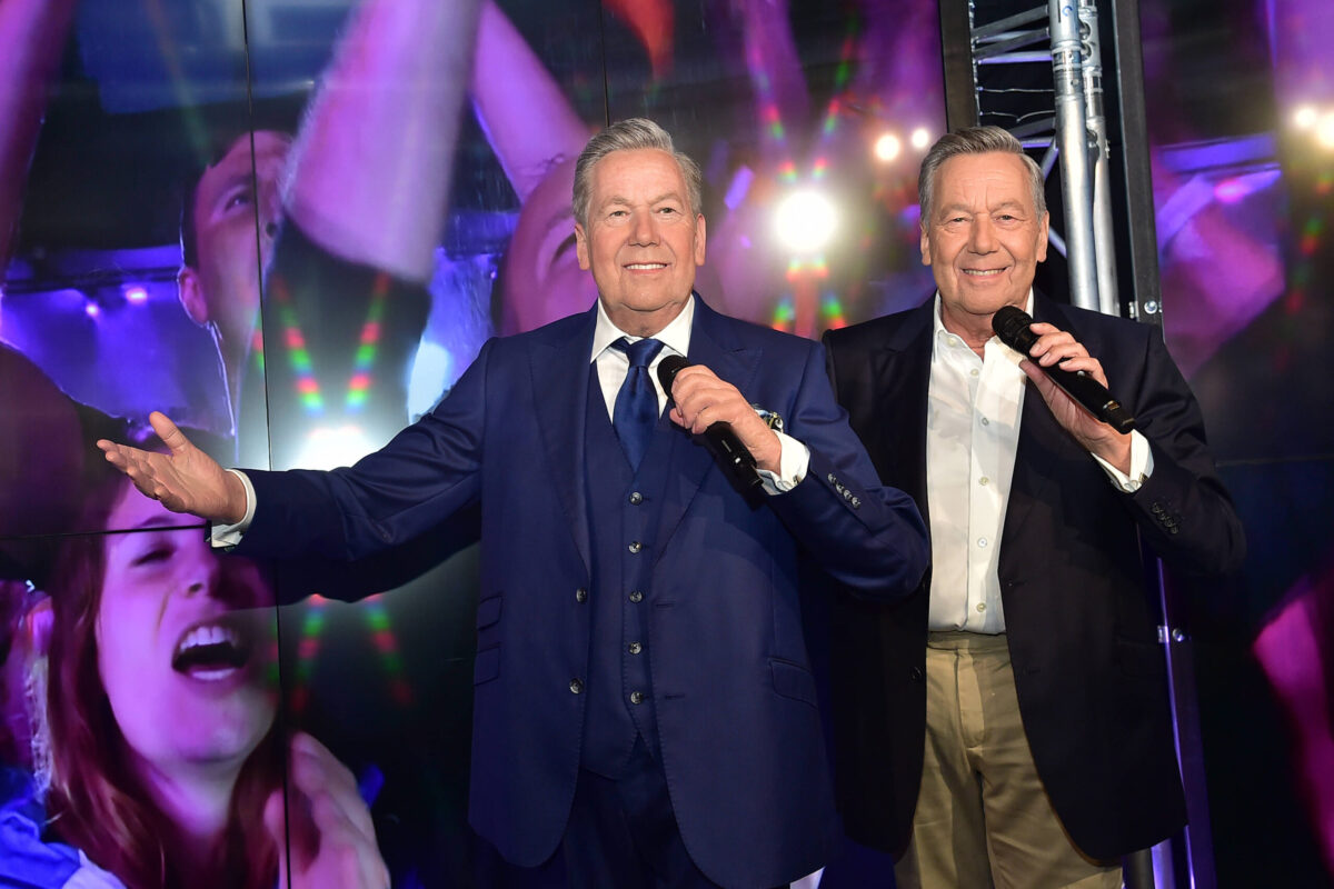 Seine Wachsfigur und Roland Kaiser bei Madame Tussauds in Berlin. Foto: IMAGO / Photopress MÃ¼ller