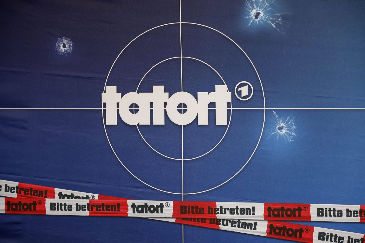 Der â€žTatortâ€œ fesselt jeden Sonntag Millionen von Krimi-Fans. Jetzt erhÃ¤lt ein Darsteller traurige Nachrichten.