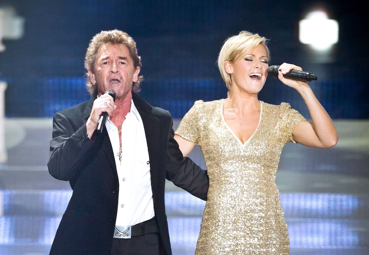 Bildnummer: 56806957 Datum: 22.12.2011 Copyright: imago/STAR-MEDIA Die Helene Fischer Show. Sâ€°ngerin Helene Fischer und Sâ€°nger Peter Maffay ( beide GER ) wâ€°hrend der Aufzeichnung der ARD-Unterhaltungssendung Die Helene Fischer Show am 21.12.2011 im Velodrom Berlin. +++ ST: 25.12.2011, 20:15 Uhr, ARD Entertainment Kultur People Musik Aktion x0x xkg 2011 hoch 2011 Ganze Figur Ganzer KË†rper Ganzfigur GanzkË†rper hoch Hochformat ARD Auftritt BÂ¸hne Das erste Deutschland Duett Fernsehen Fernsehshow Kultur Kunst MDR Mitteldeutscher Rundfunk Musik Musiker Musikerin Person Personen Schlager Schlagersâ€°nger Schlagersâ€°ngerin Show TV Unterhaltung 56806957 Date 22 12 2011 Copyright Imago Star Media the Helene Fischer Show Singer Helene Fischer and Singer Peter Maffay both ger during the Recording the ARD Entertainment programme the Helene Fischer Show at 21 12 2011 in Velodrome Berlin St 25 12 2011 20 15 Clock ARD Entertainment Culture Celebrities Music Action shot x0x xkg 2011 vertical 2011 Whole Figure A whole Body Full figure Whole body vertical Portrait ARD Appearance Stage the First Germany Duet Television TV Culture Art MDR resources Broadcasting Music Musician Musician Person People Schlager Pop singer Pop singer Show TV Entertainment