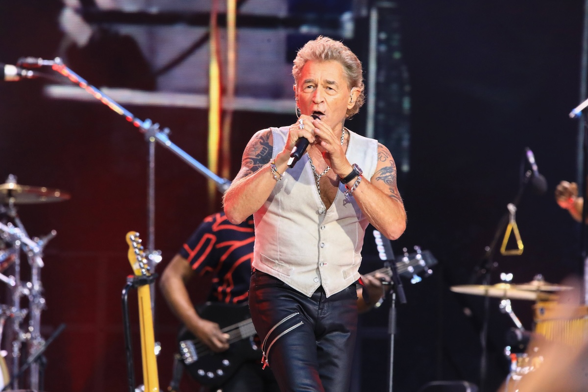 Peter Maffay beim Konzert in der Red Bull Arena Erfurt, 20.07.2024 Peter Maffay & Band - We Love Rock n Roll - Farewell Tour 2024 - Konzert in der Red Bull Arena in Leipzig Foto: Matthias Grâ€°nzdË†rfer Sachsen Germany *** Peter Maffay at the concert in the Red Bull Arena Erfurt, 20 07 2024 Peter Maffay Band We Love Rock n Roll Farewell Tour 2024 concert in the Red Bull Arena in Leipzig Photo Matthias Grâ€°nzdË†rfer Saxony Germany Copyright: xMatthiasxGrâ€°nzdË†rferx