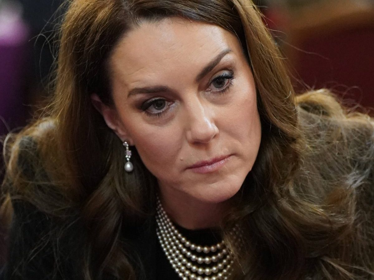 Kate Middleton sorgte mit ihrem jÃ¼ngsten Auftritt fÃ¼r Aufsehen. Besonders ihr Schmuck stand dabei im Mittelpunkt...